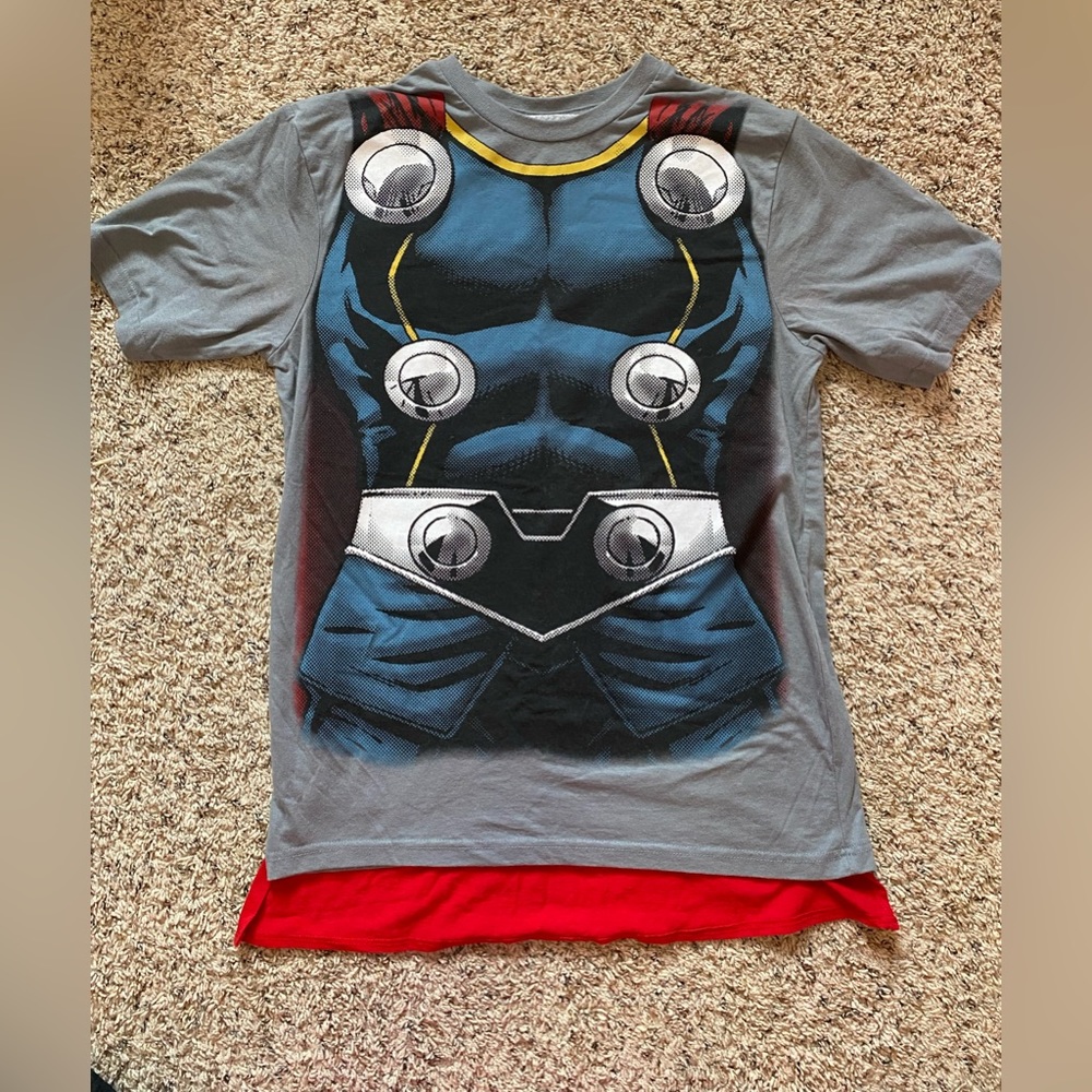 Men’s Thor Shirt With Attached Cape